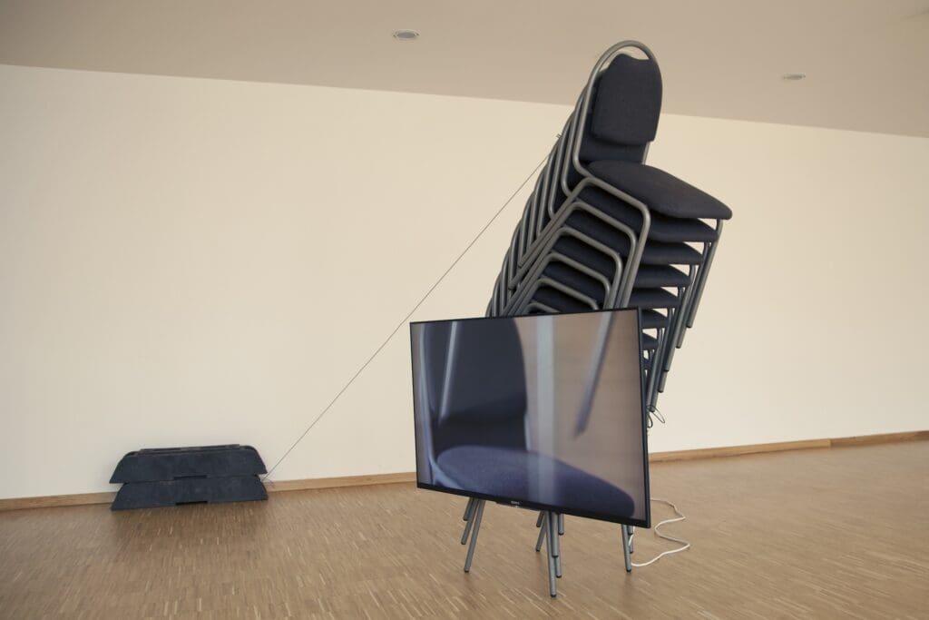 Split or a Yawning, Stadtraum Gallerie